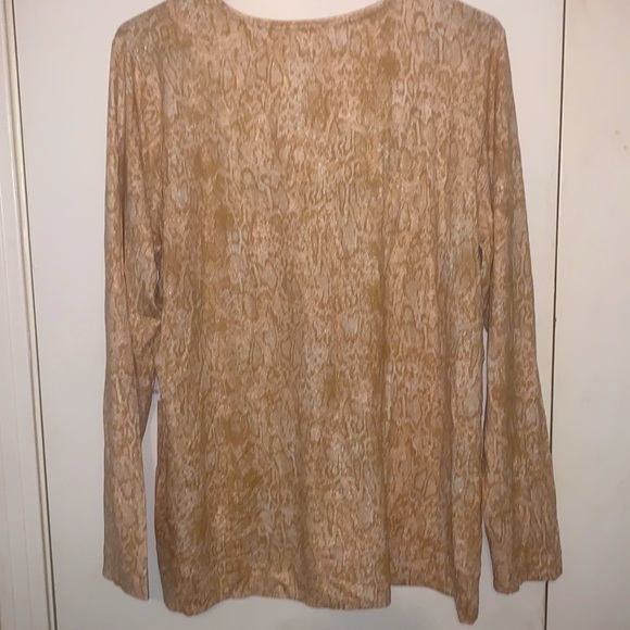 Size 2 Chico’s blouse - Picture 2 of 3